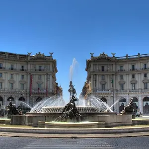 https://charme-chic-nazionale.it-romehotels.com